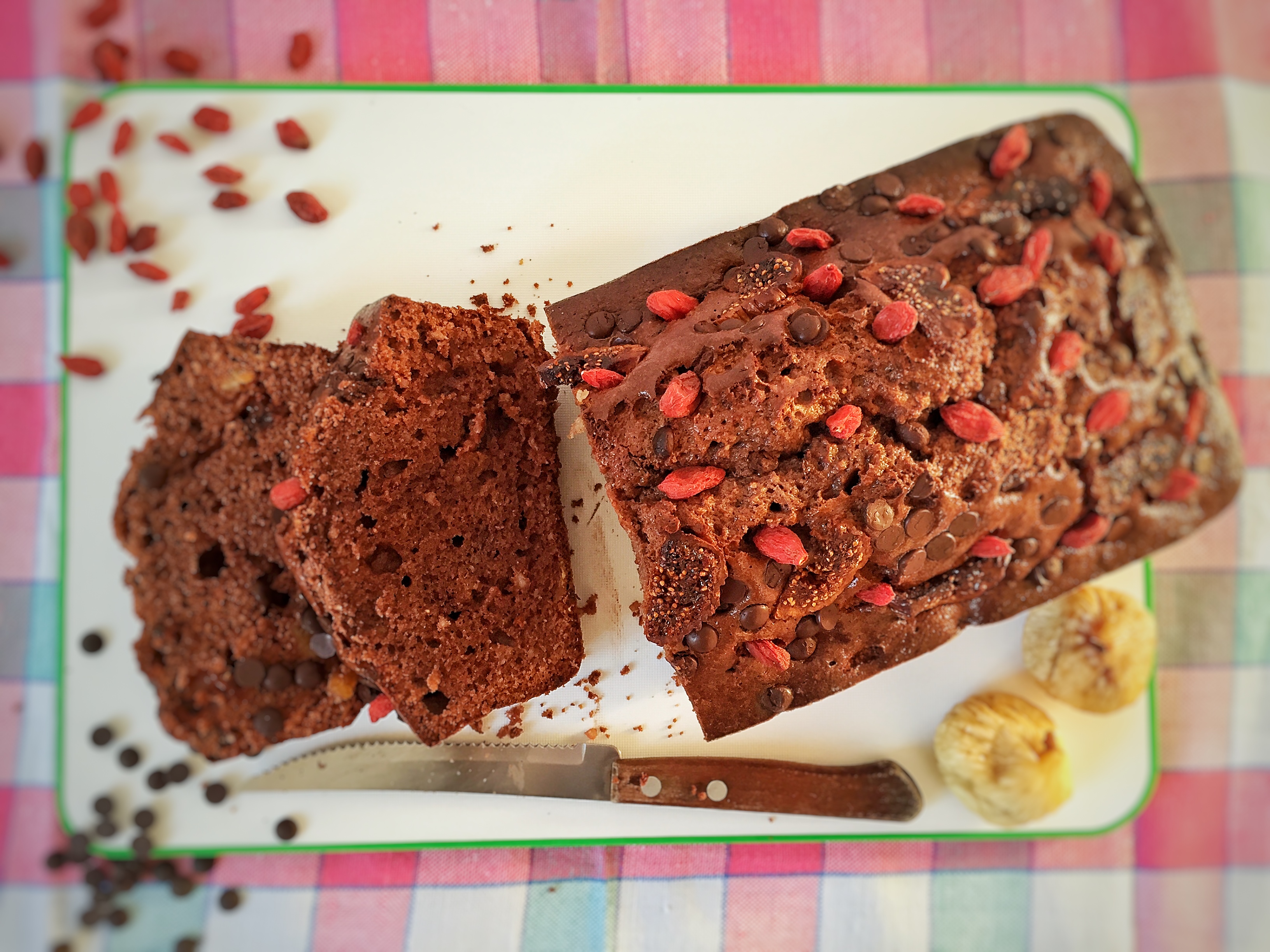 Plumcake al cacao e fichi secchi