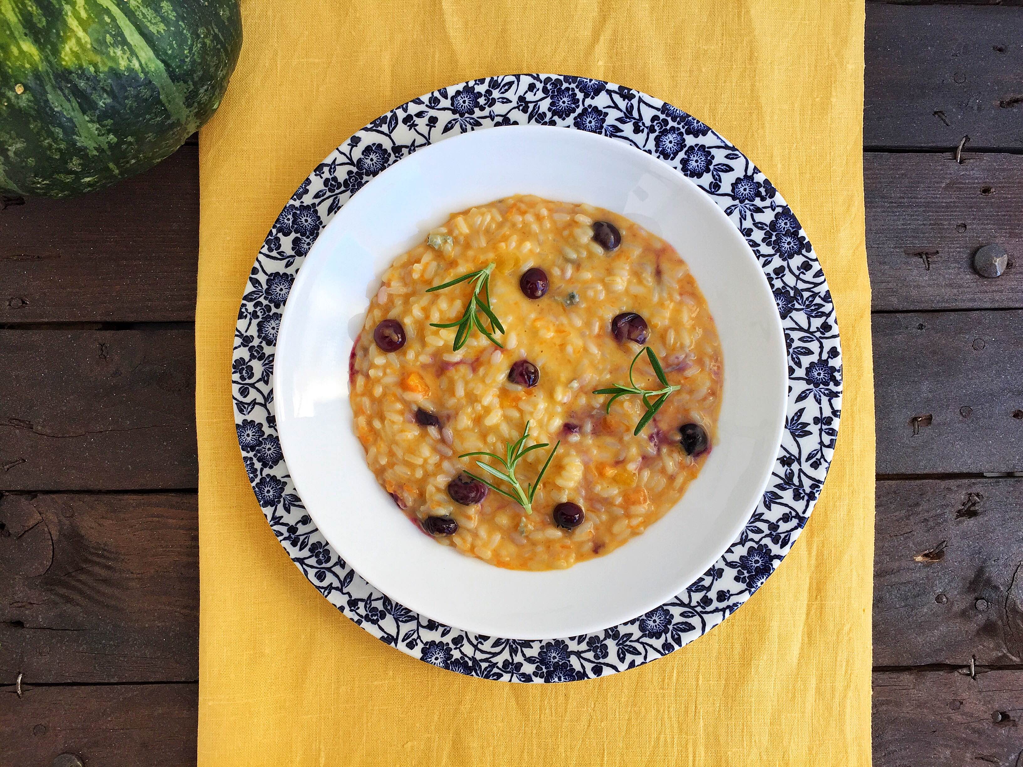 Risotto con zucca, gorgonzola e mirtilli