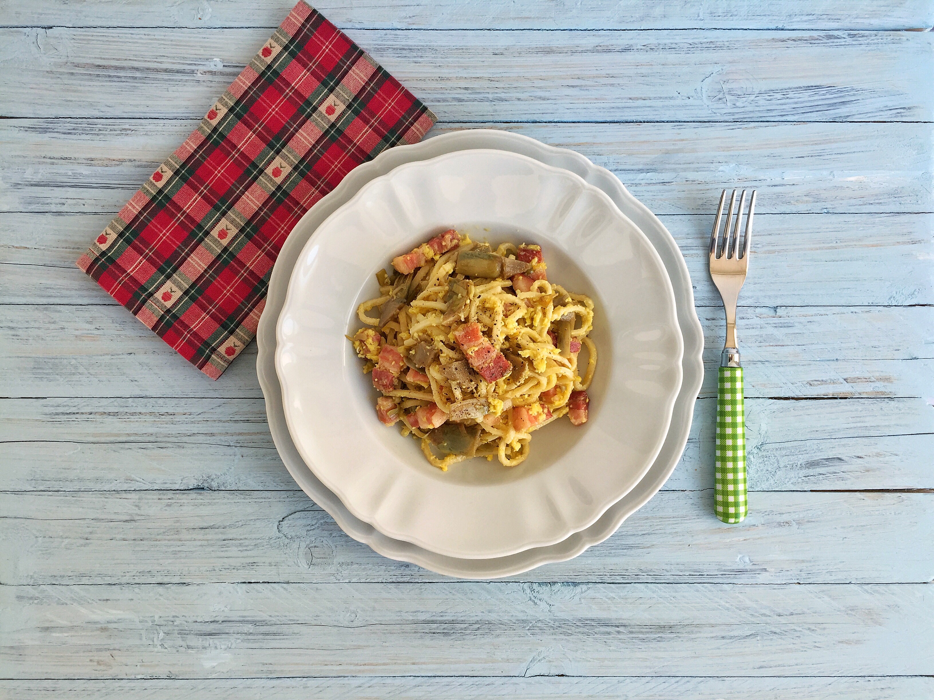 Troccoli alla carbonara con carciofi