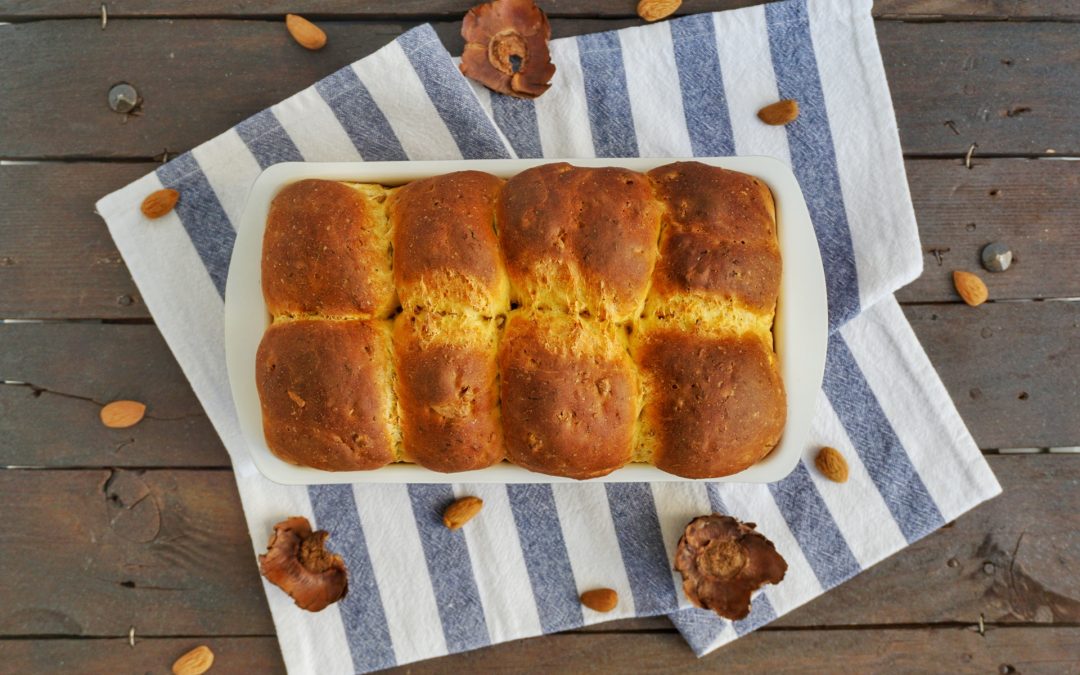 Panbrioche con zucca e mandorle