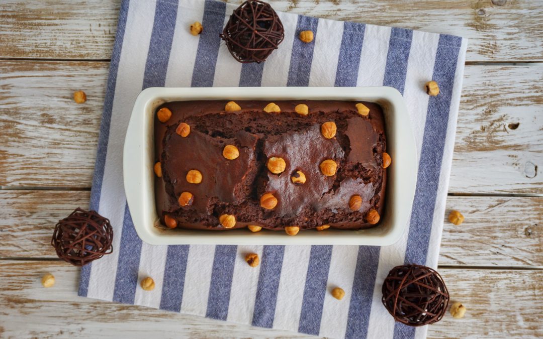 Plumcake con cioccolato fondente e nocciole