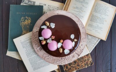 Torta Savino: Mousse alle mandorle, vaniglia e amarene